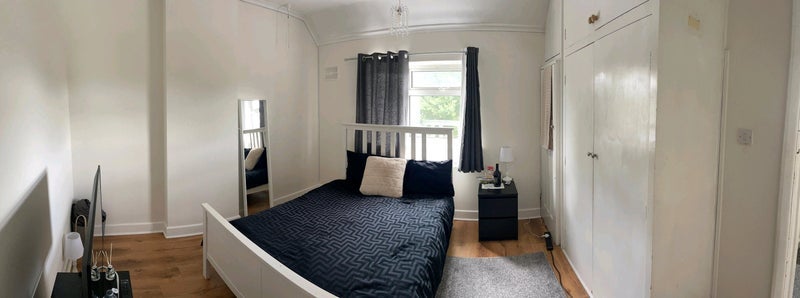 Flat Brooklyn Road in Cheltenham