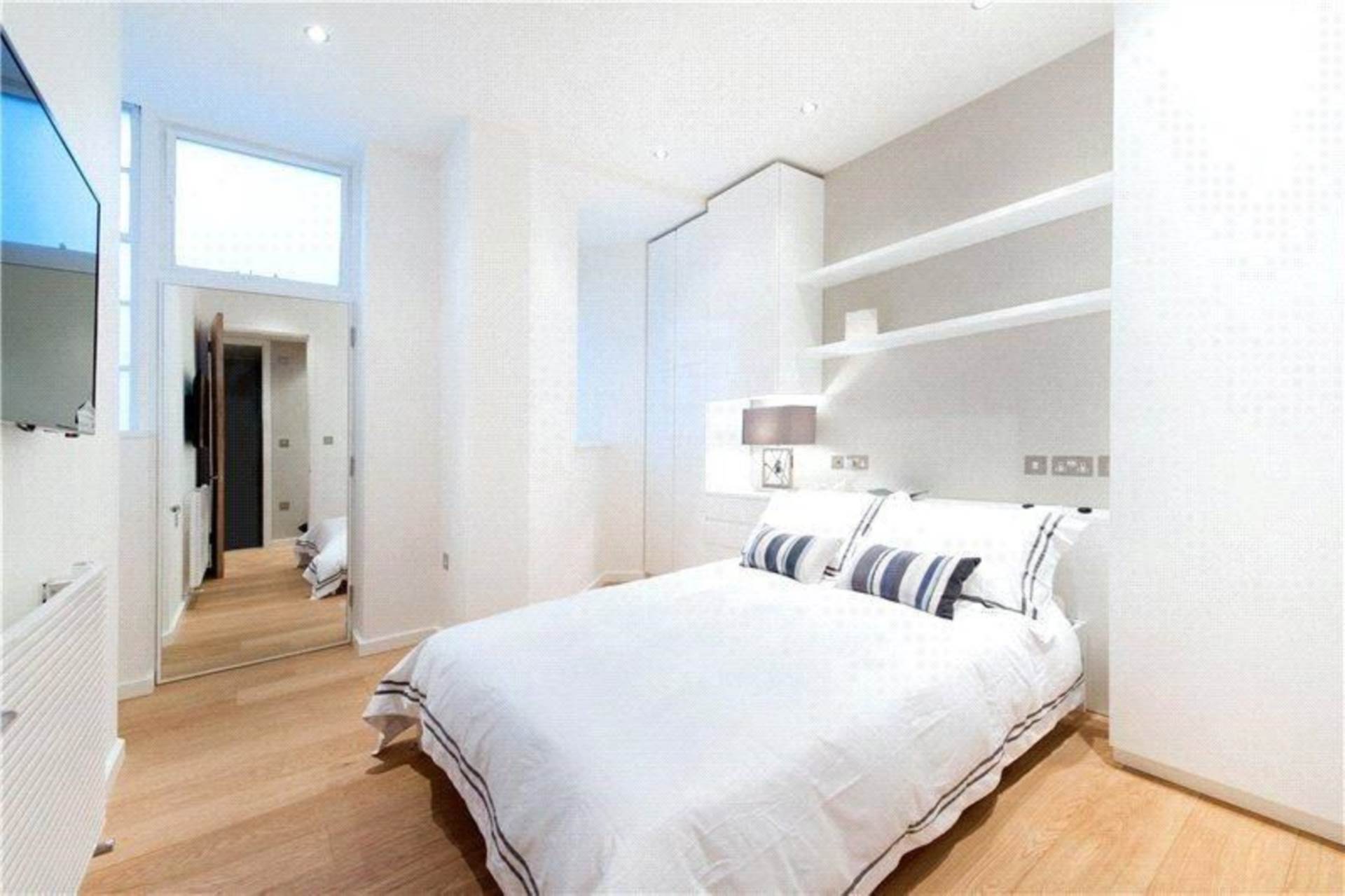 Flat Lowndes Square in City of Westminster