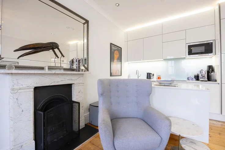 Flat First Avenue in Hove