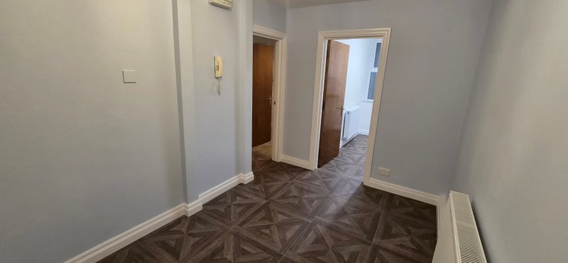 Flat Hornsey Lane in Greater London