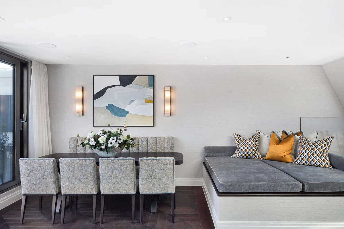 Flat Prince of Wales Terrace in Greater London