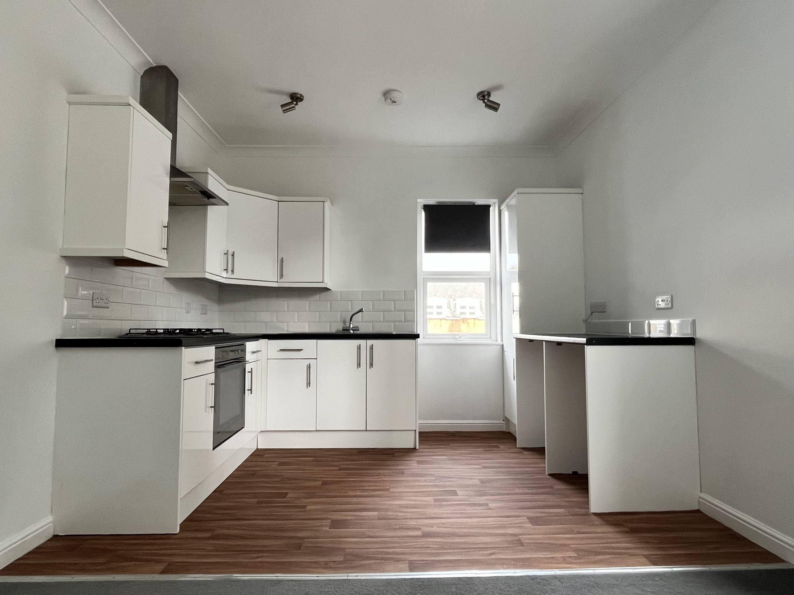 Flat Manor Road in Greater London