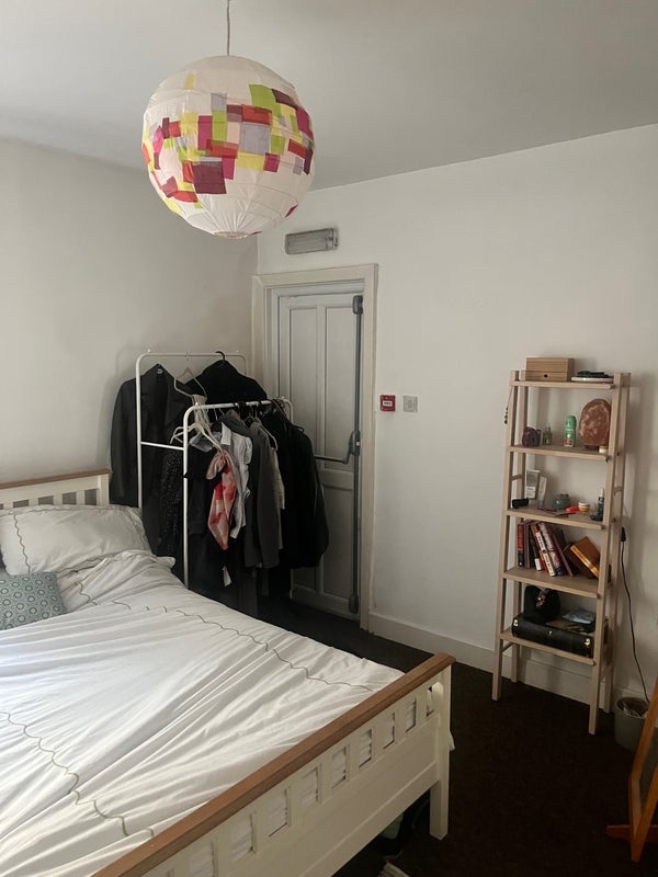 Room Wilbraham Road in Manchester