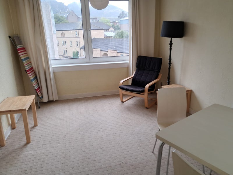 Flat Carnegie Court in City of Edinburgh