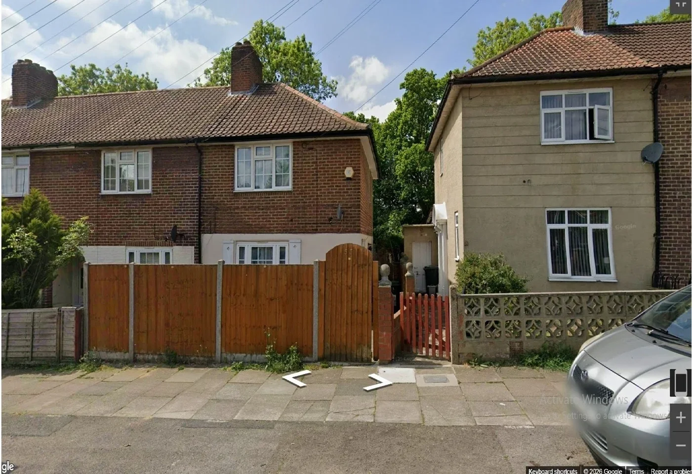 Room Downderry Road in Greater London