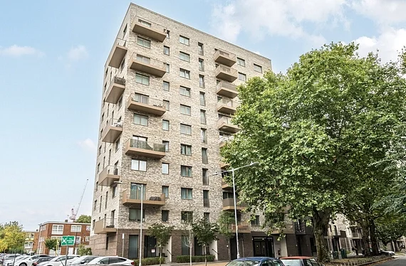 Flat Abbey Road in Greater London