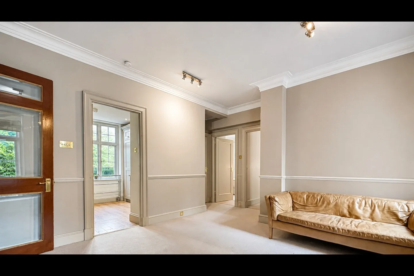 Flat Chesterfield Gardens in City of Westminster