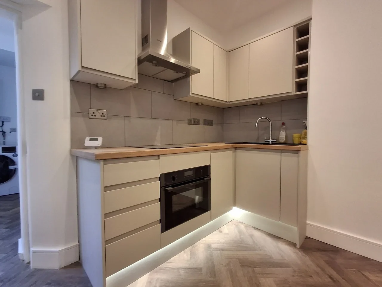 Flat Penton Place in Greater London