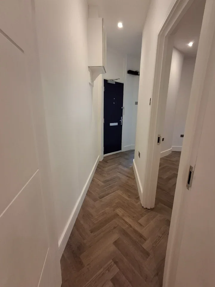 Flat Penton Place in Greater London