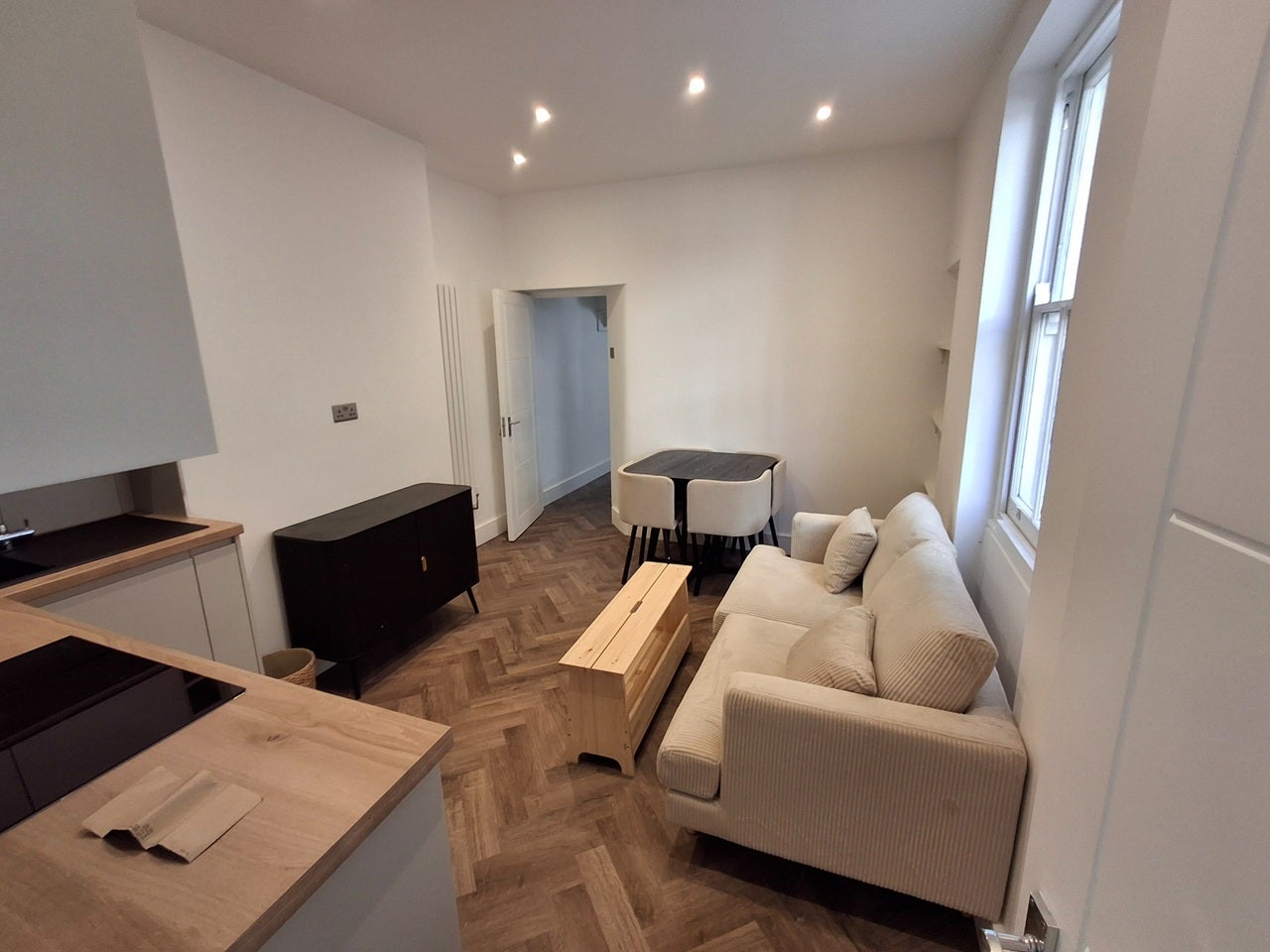 Flat Penton Place in Greater London