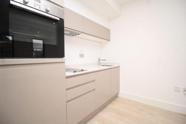 Flat Clarendon Road in Watford