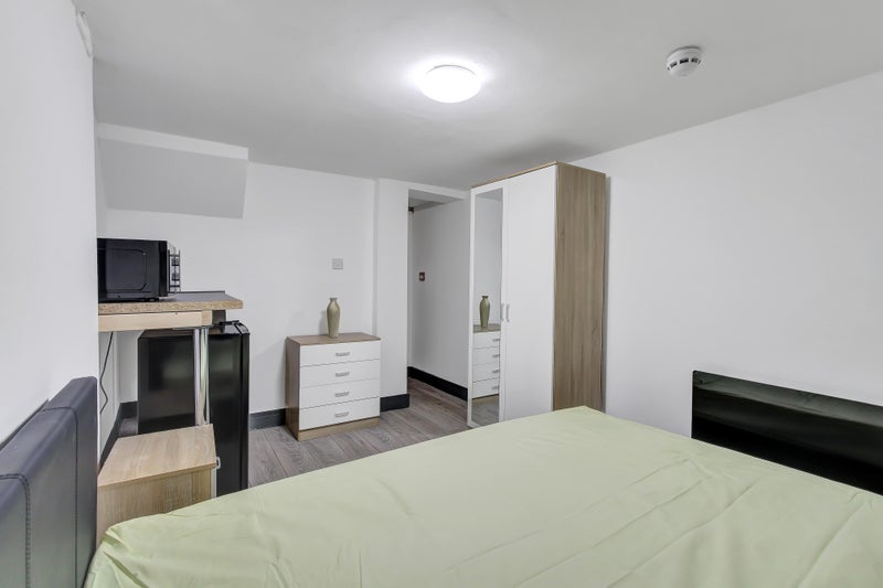 Room Hedley Street in Maidstone