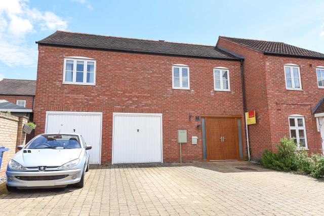House Melrose Court in Cherwell District