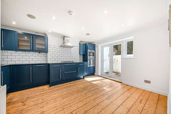 Flat Gaisford Street in Greater London