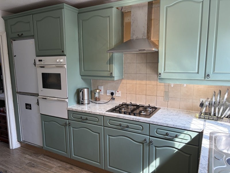 House Teviot Close in Guildford