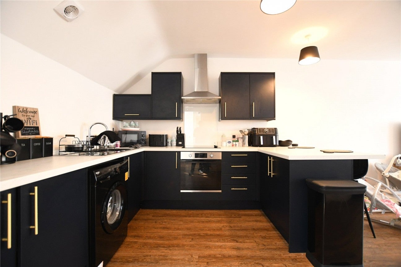 Flat Albert Avenue (Parsley Lane) in Weston-super-Mare