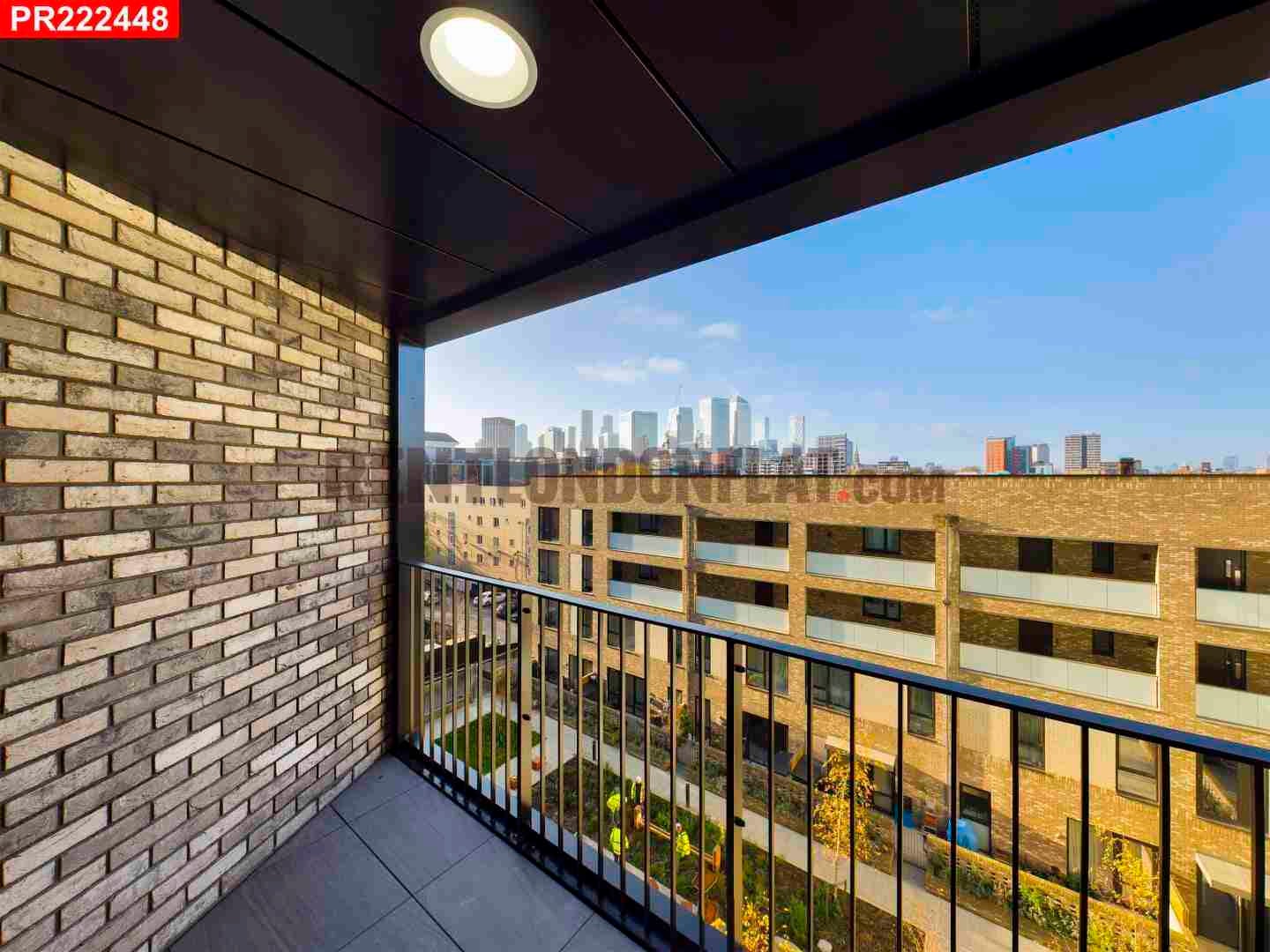 Flat Blair Street in Greater London