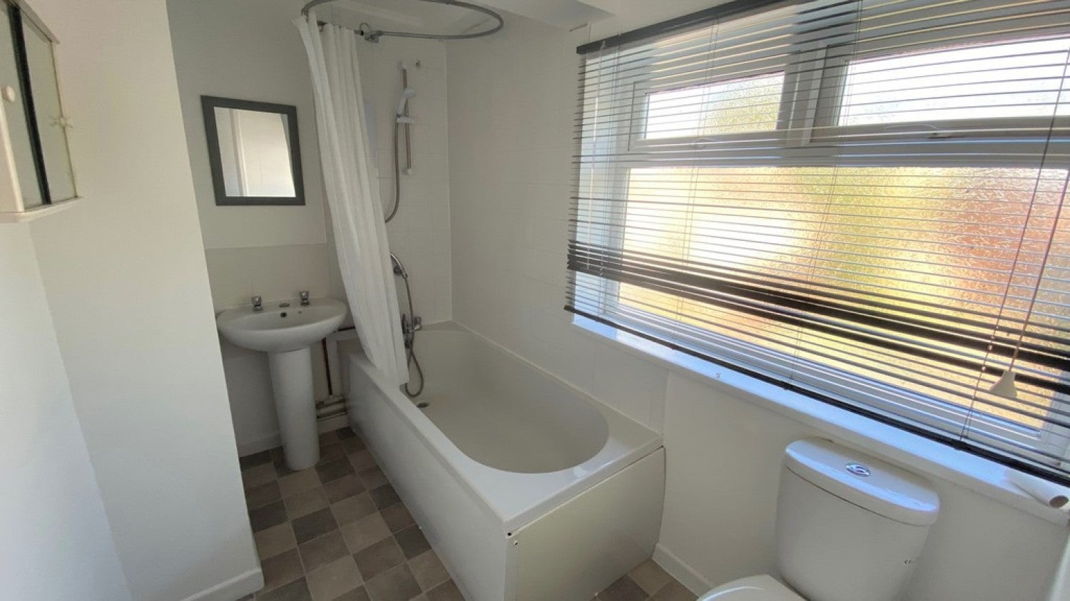 Flat Timbrell Street in Trowbridge