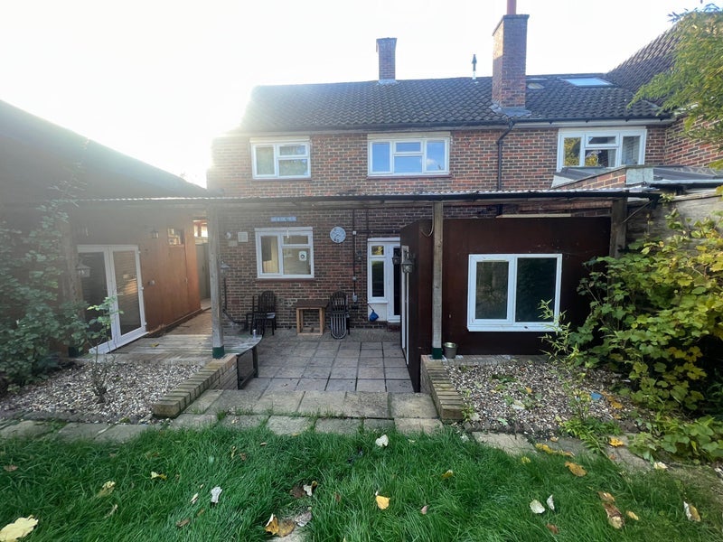Room Elmfield Road in Greater London