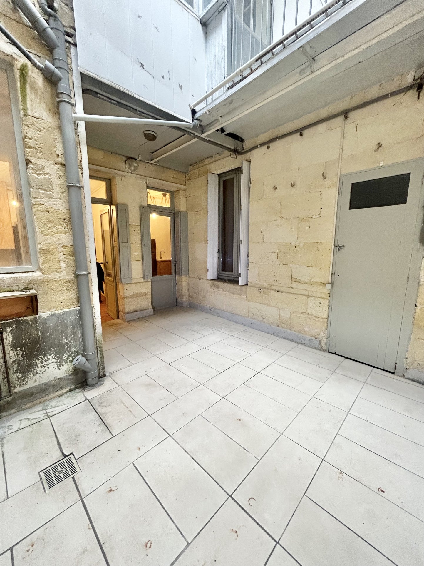 Flat Rue Sicard in Bordeaux