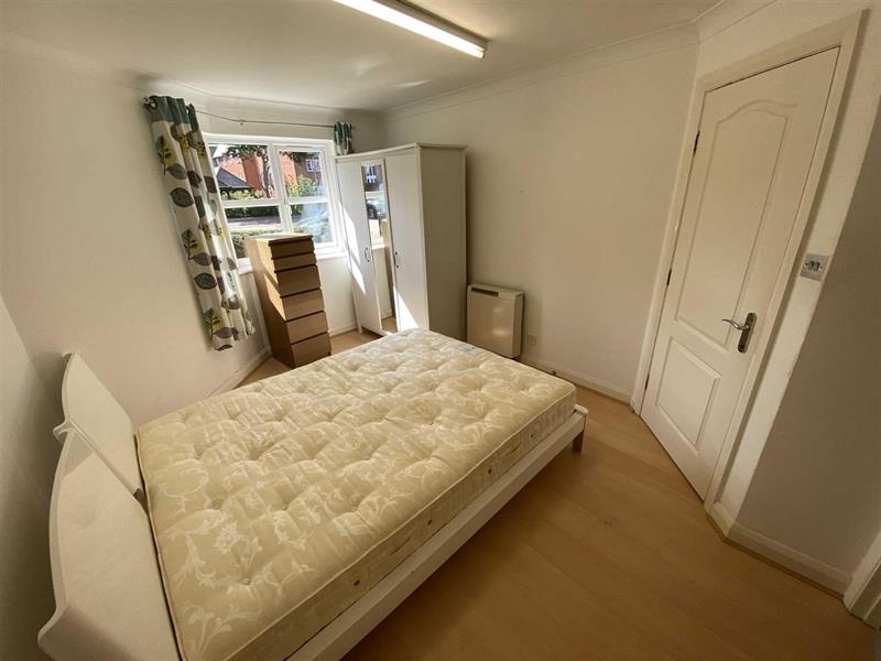 Flat Winnipeg Quay in Salford