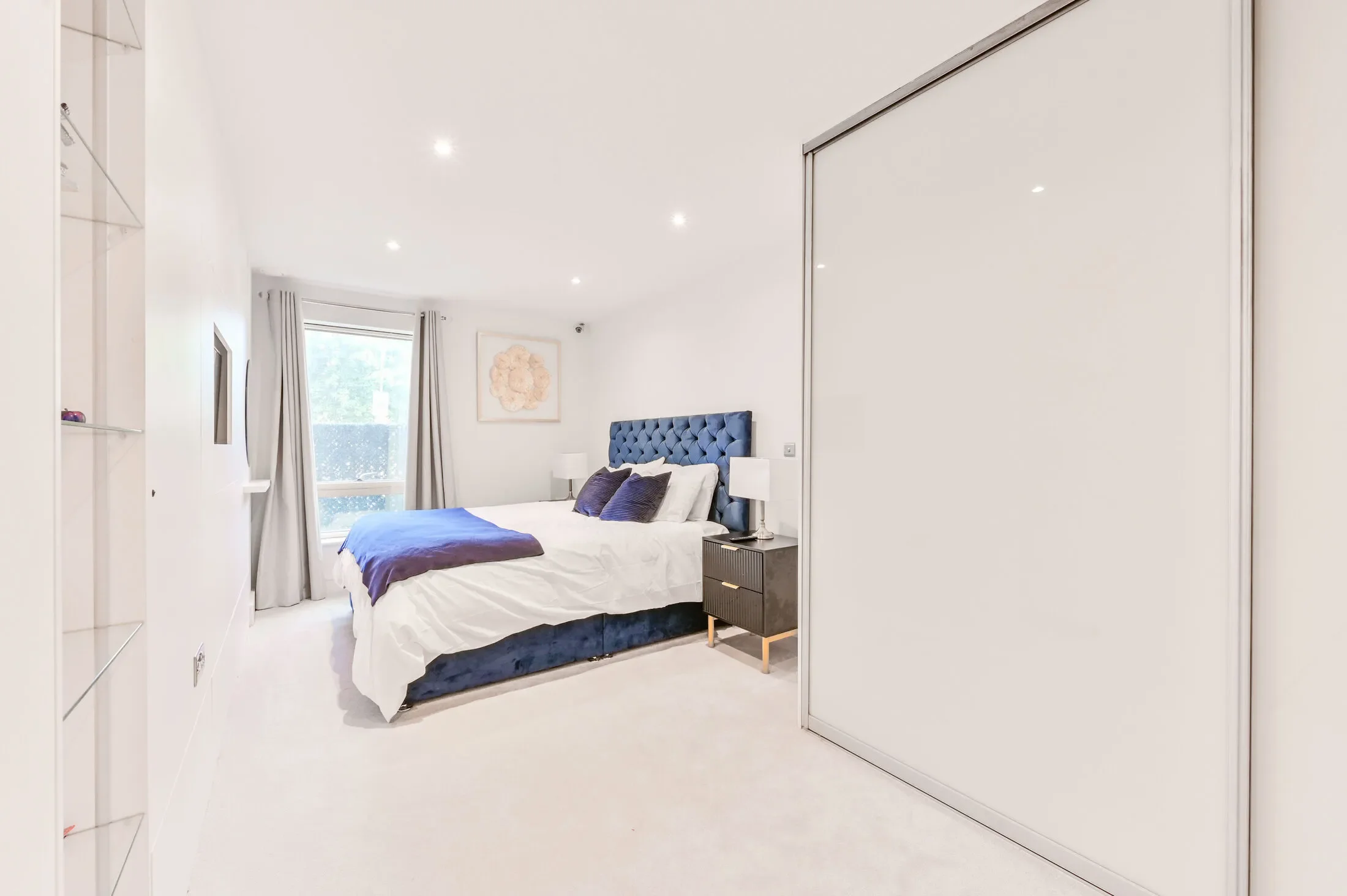 Flat Hansel Road in Greater London