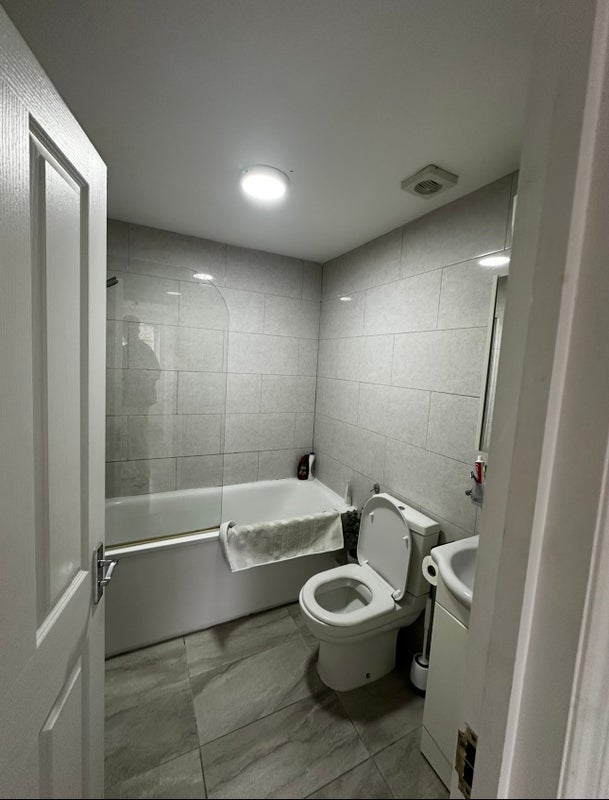 Flat Osbaldeston Road in Greater London