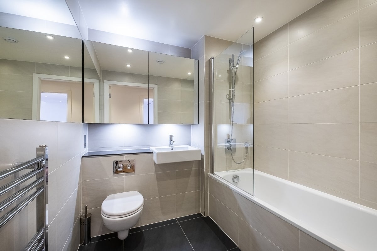 Flat Camley Street in Greater London