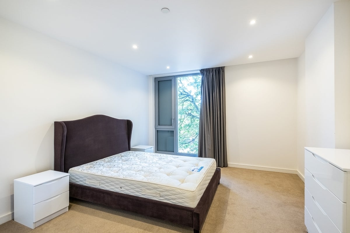 Flat Camley Street in Greater London