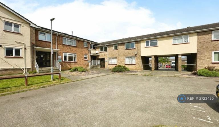 Flat Alexander Road in Braintree
