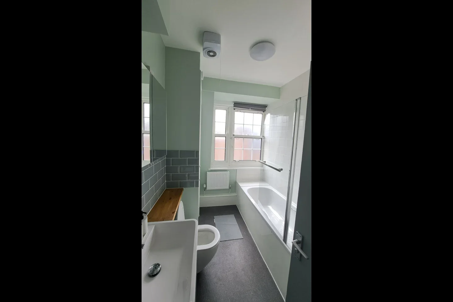 Room Artichoke Place in Greater London