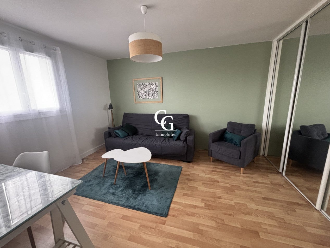 Flat Avenue des Bouleaux in Nantes