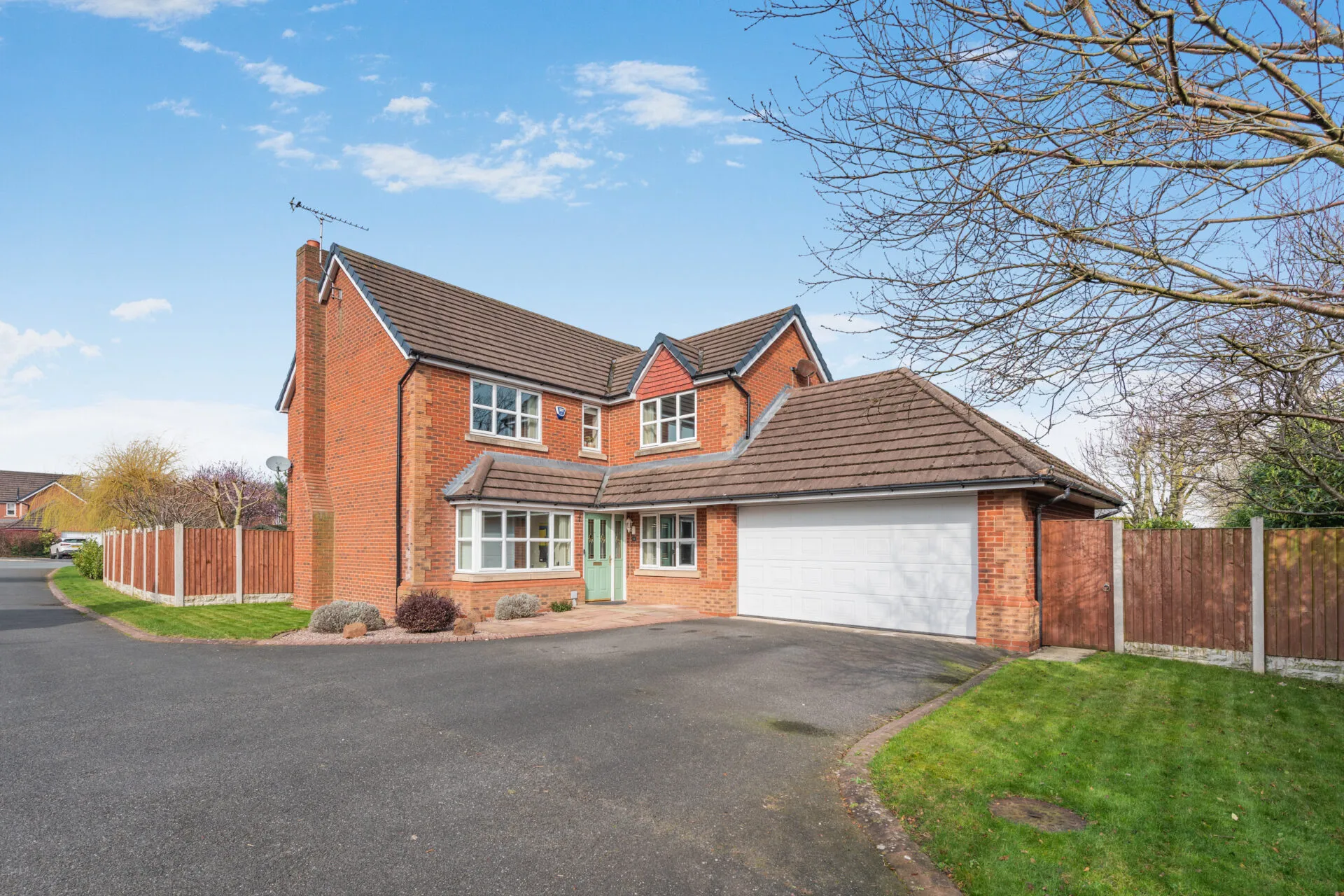 House Cwrt Cwellyn in Bretton