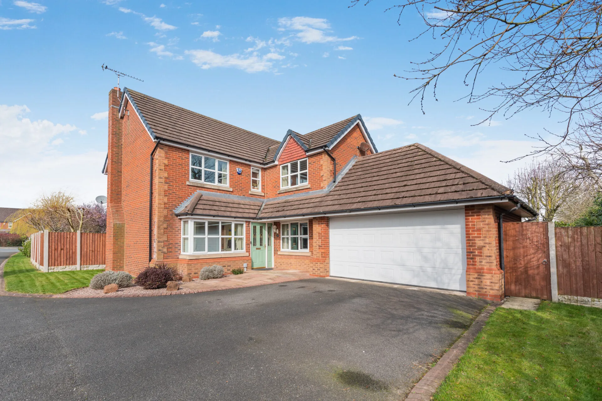 House Cwrt Cwellyn in Bretton
