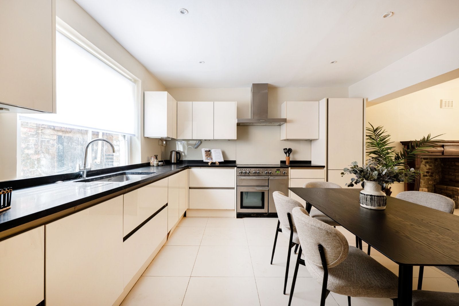 House King's Cross Terrace in Aberdeen