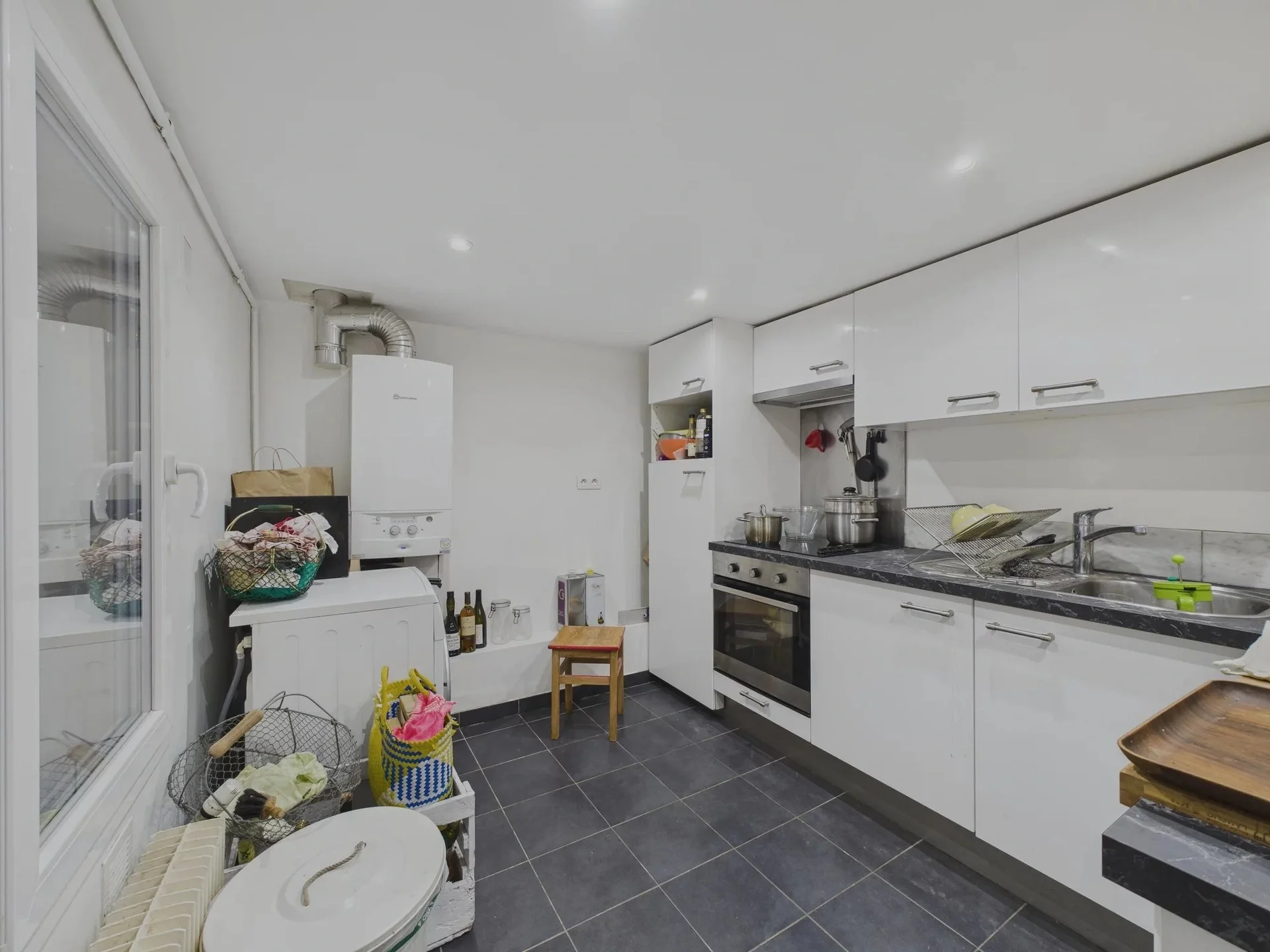 Flat Rue du Faubourg Saint-Martin in Paris