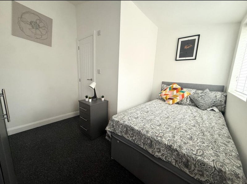 Room Slaithwaite Road in Sandwell
