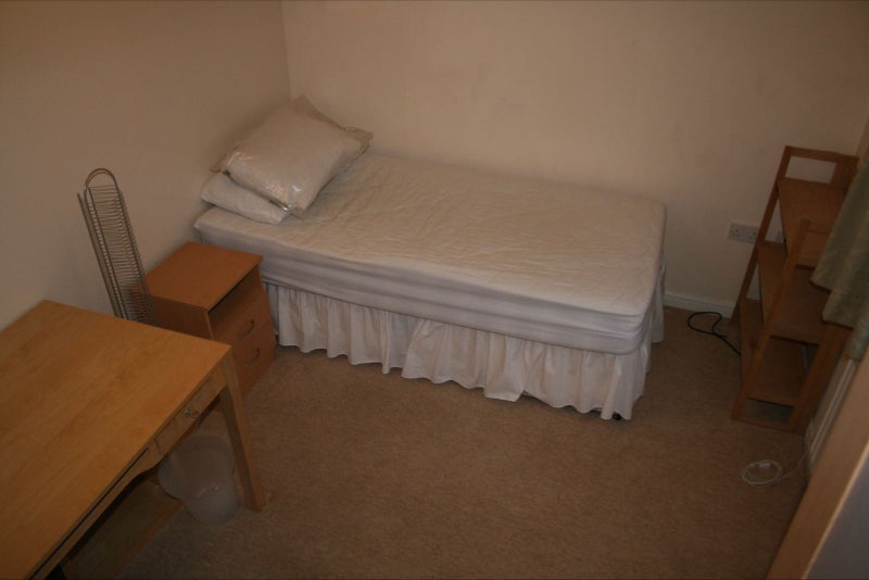 Room Hazel Grove in Bristol