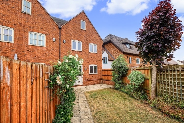 House Sibford Road in Cherwell District