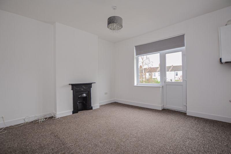 Flat Durham Road in Southend-on-Sea