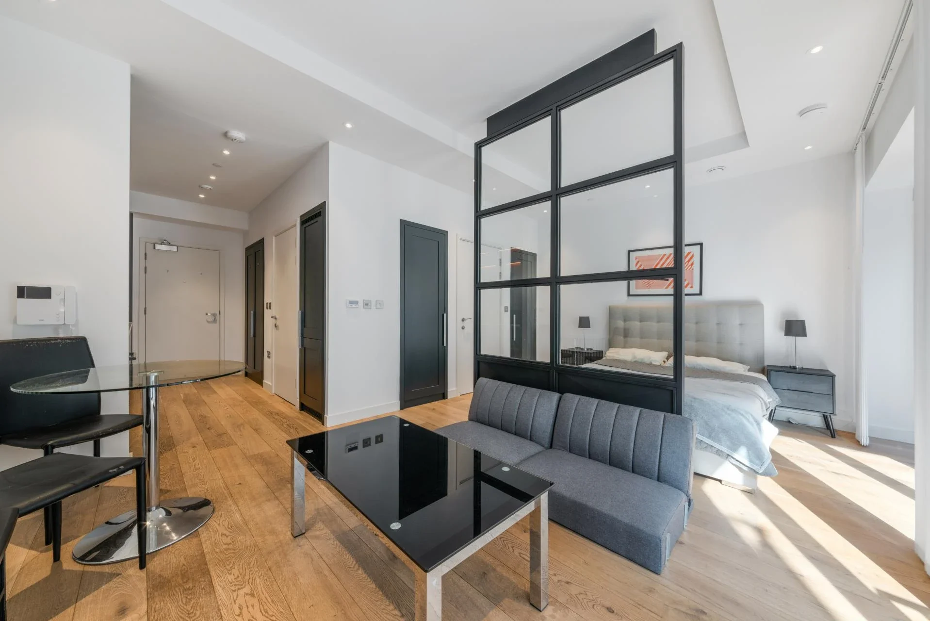 Flat Lyell Street in Greater London