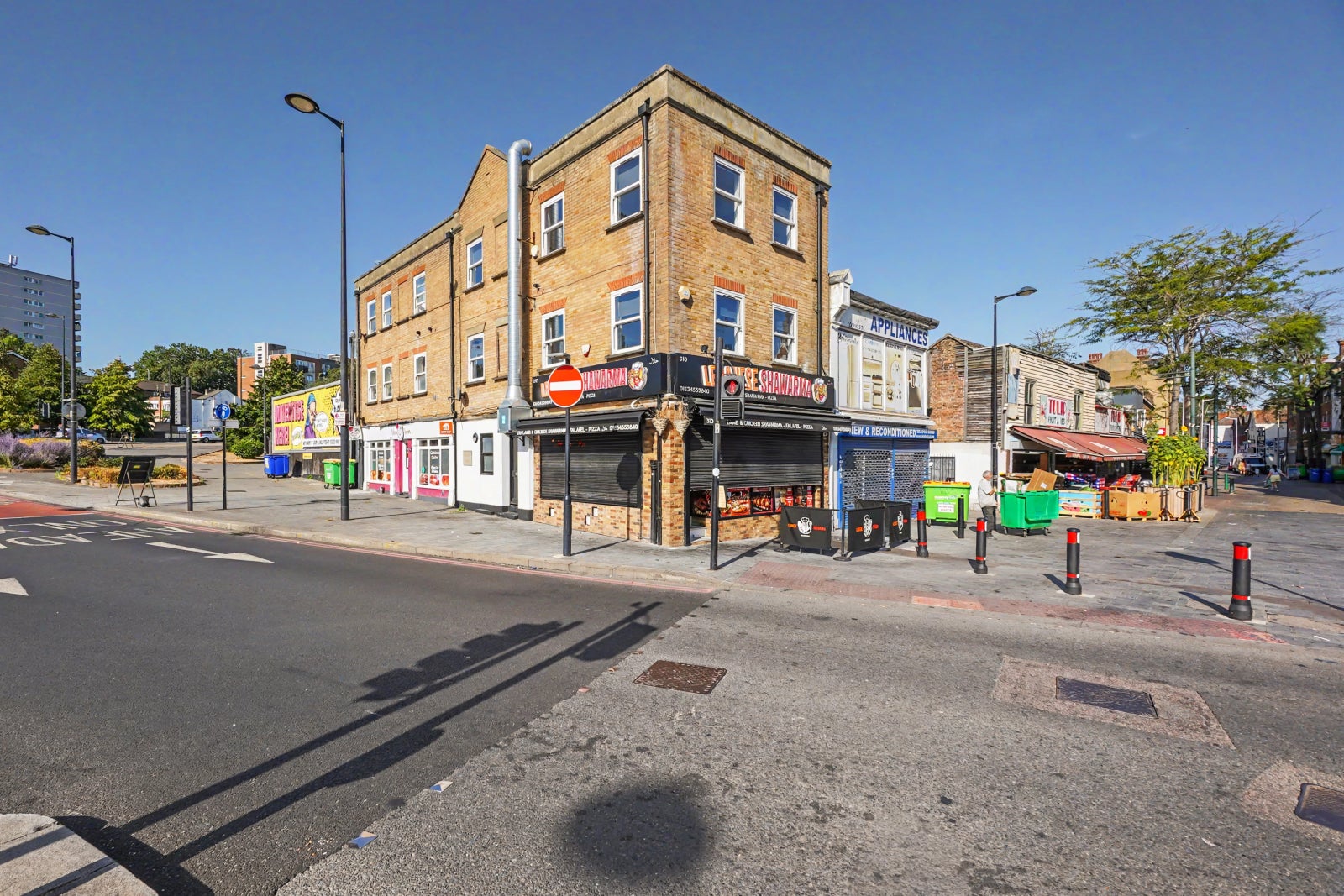 Flat High Street in Chatham