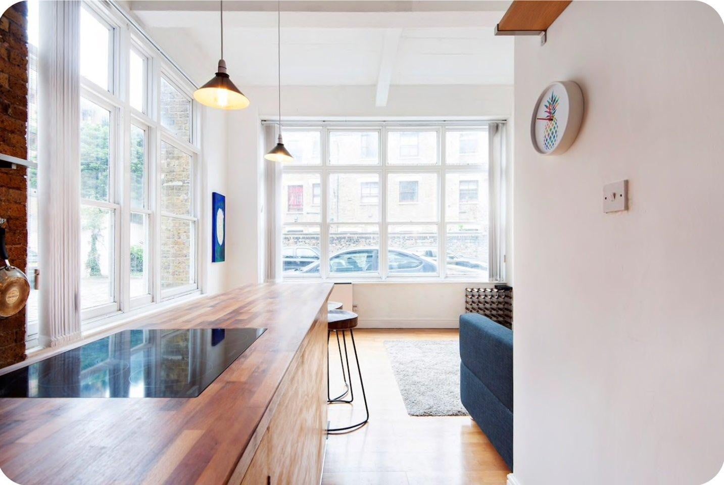 Flat Adelina Grove in Greater London