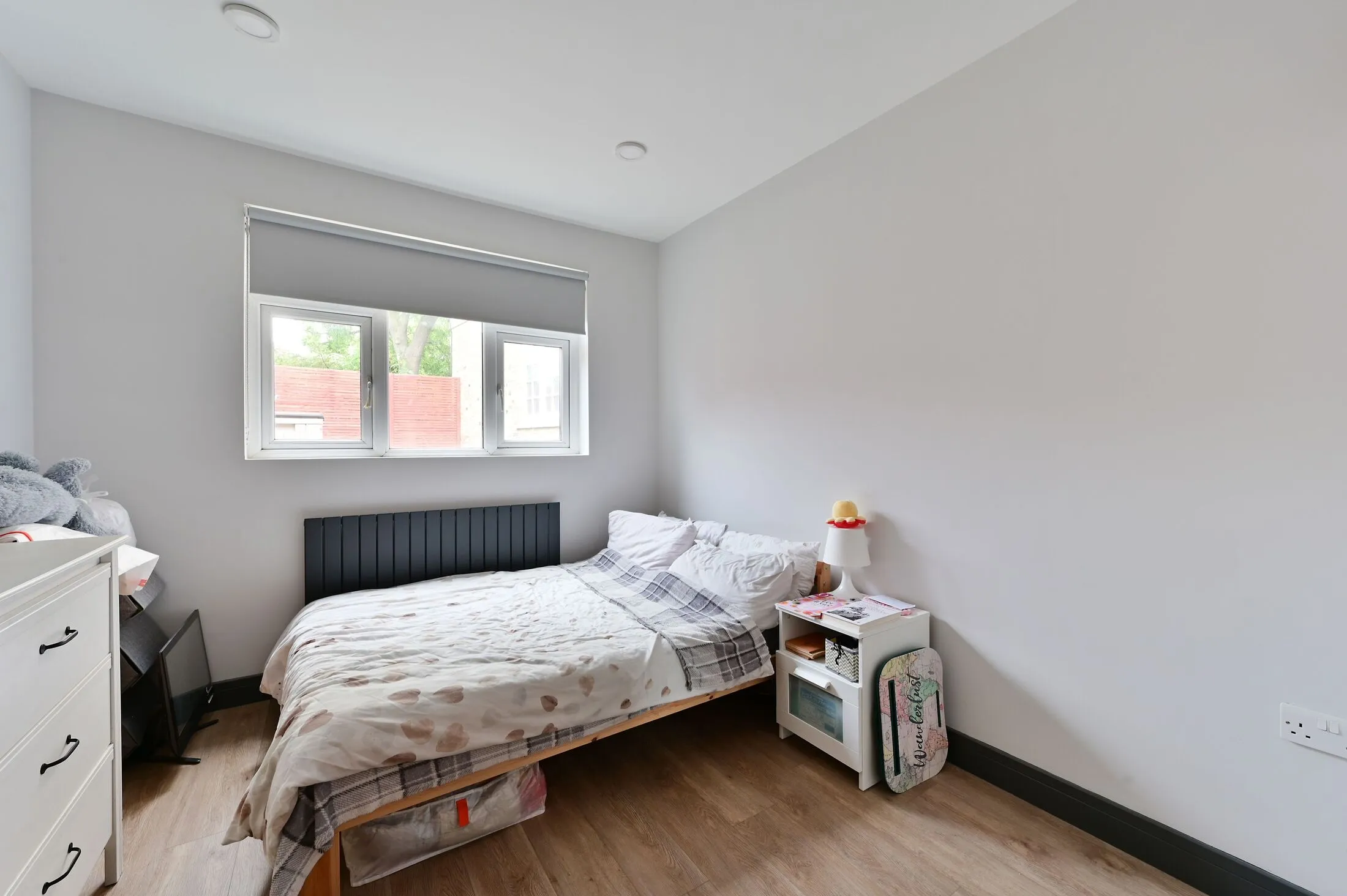 Flat Wimbledon Park Road in Greater London