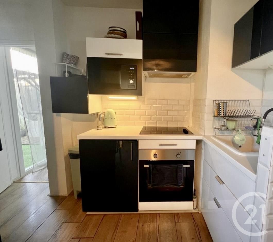 Flat Avenue des Chutes Lavie in Marseille