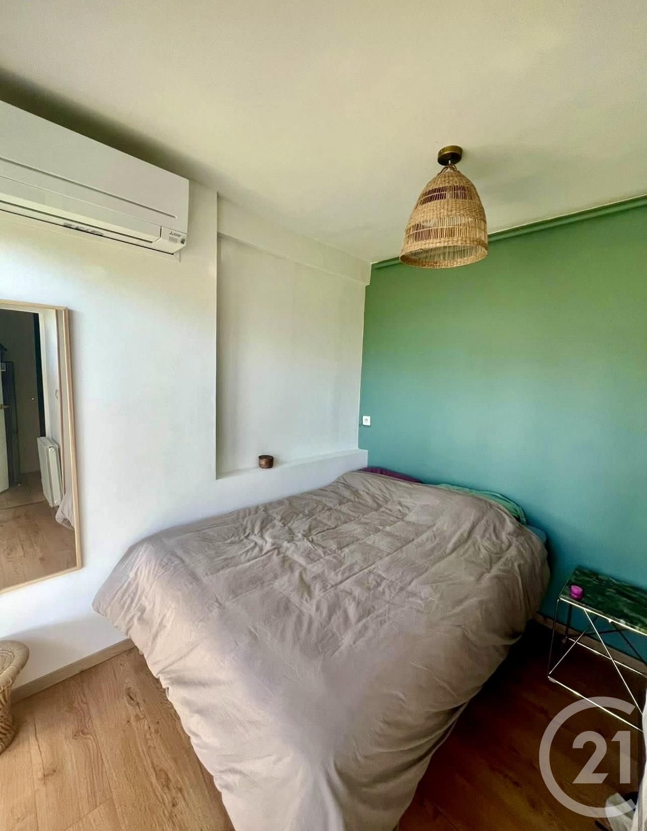 Flat Avenue des Chutes Lavie in Marseille