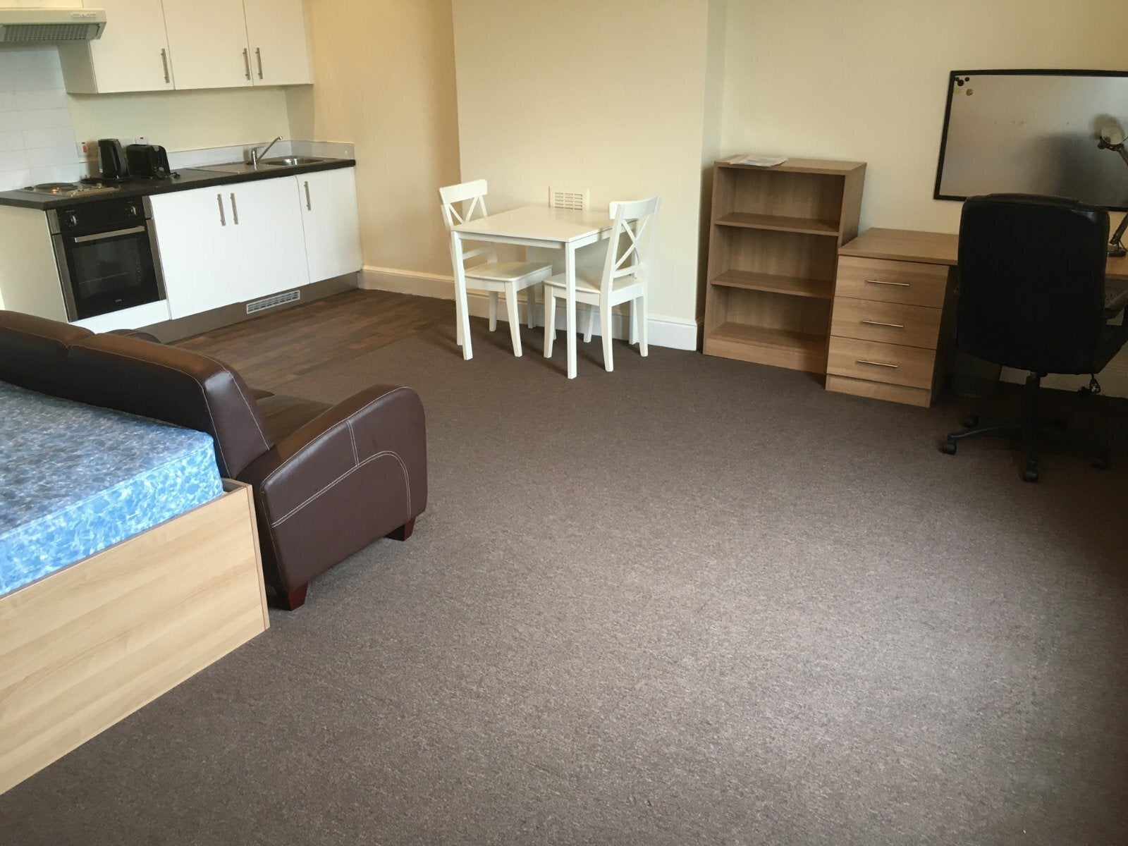 Flat Fitzwilliam Street in Kirklees