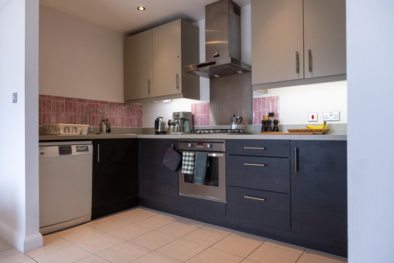 Flat Oakes Mews in Greater London