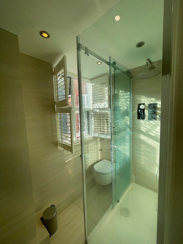 Room Park West Place in City of Westminster