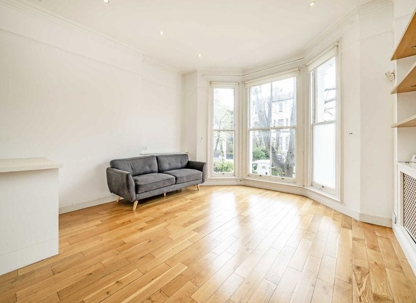 Flat Cambridge Gardens in Greater London